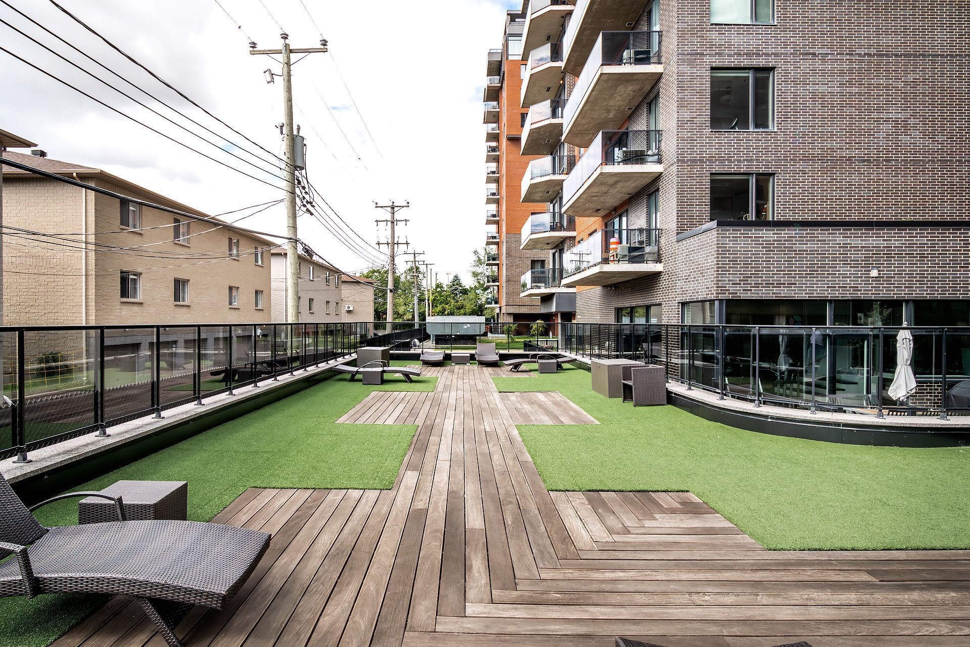 









1800


Boul. Angrignon

, 307,
Montréal (LaSalle),




QC
H8N0B8

