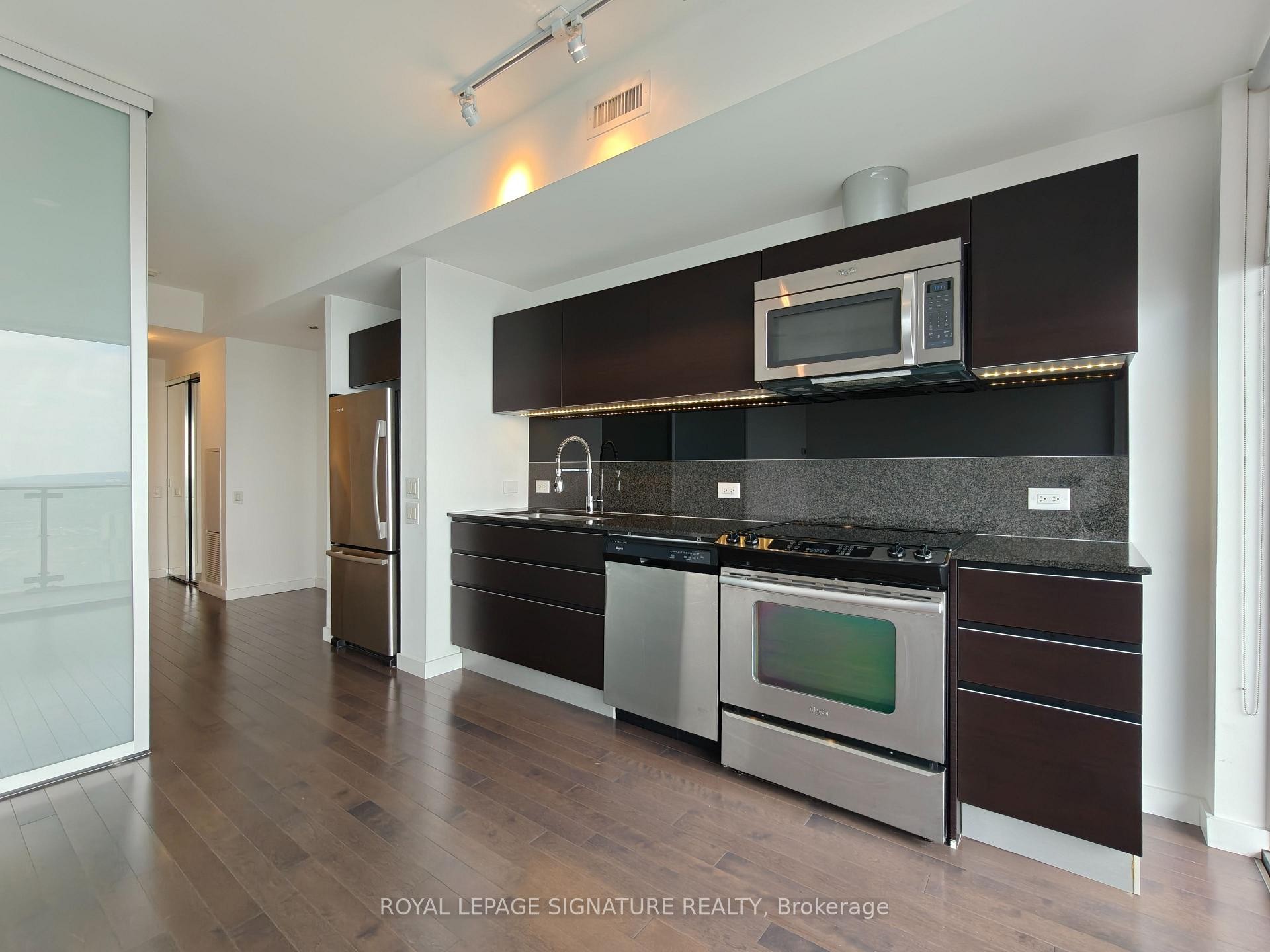 









390


Cherry

Street, 3305,
Toronto,




ON
M5A 0E2

