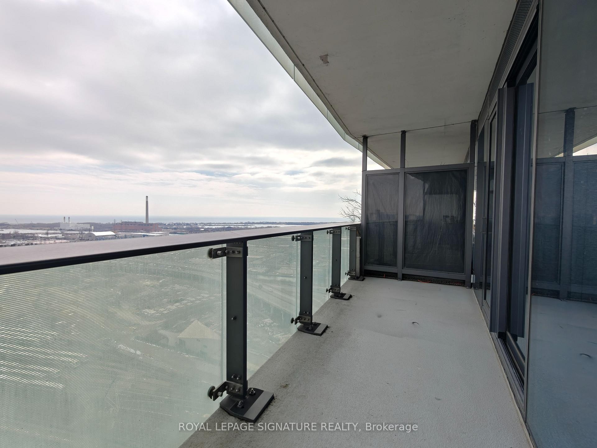 









390


Cherry

Street, 3305,
Toronto,




ON
M5A 0E2

