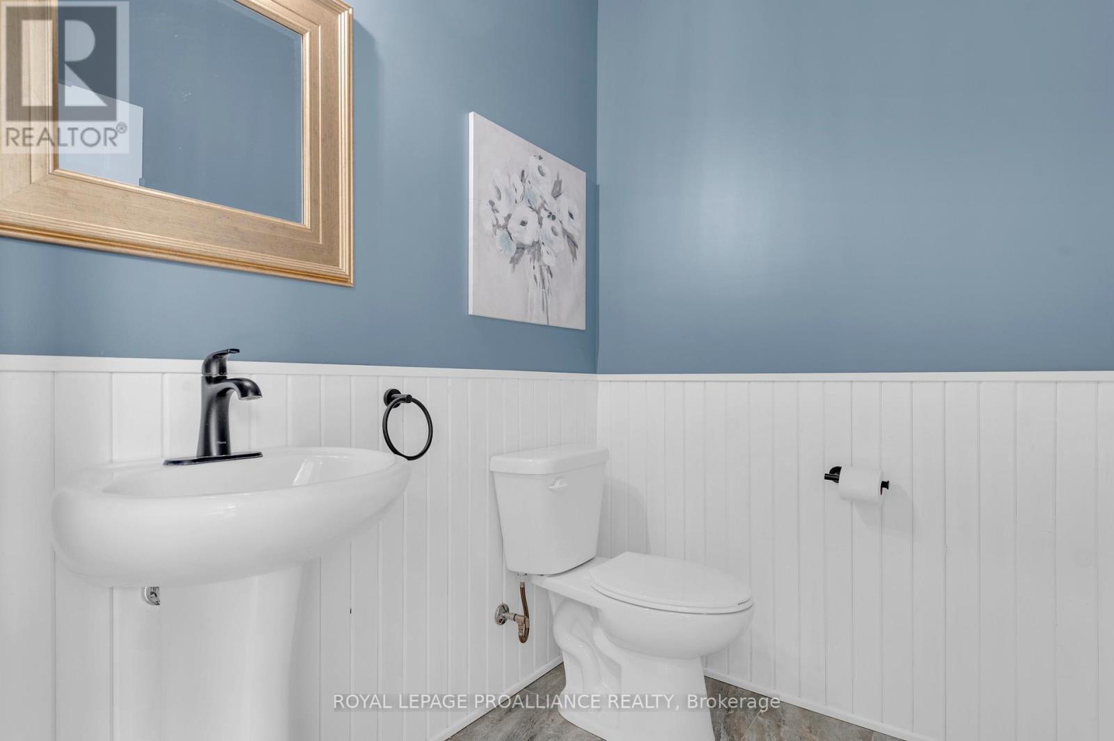 












206 FIDDICK ROAD

,
Cramahe,




Ontario
K0K1H0

