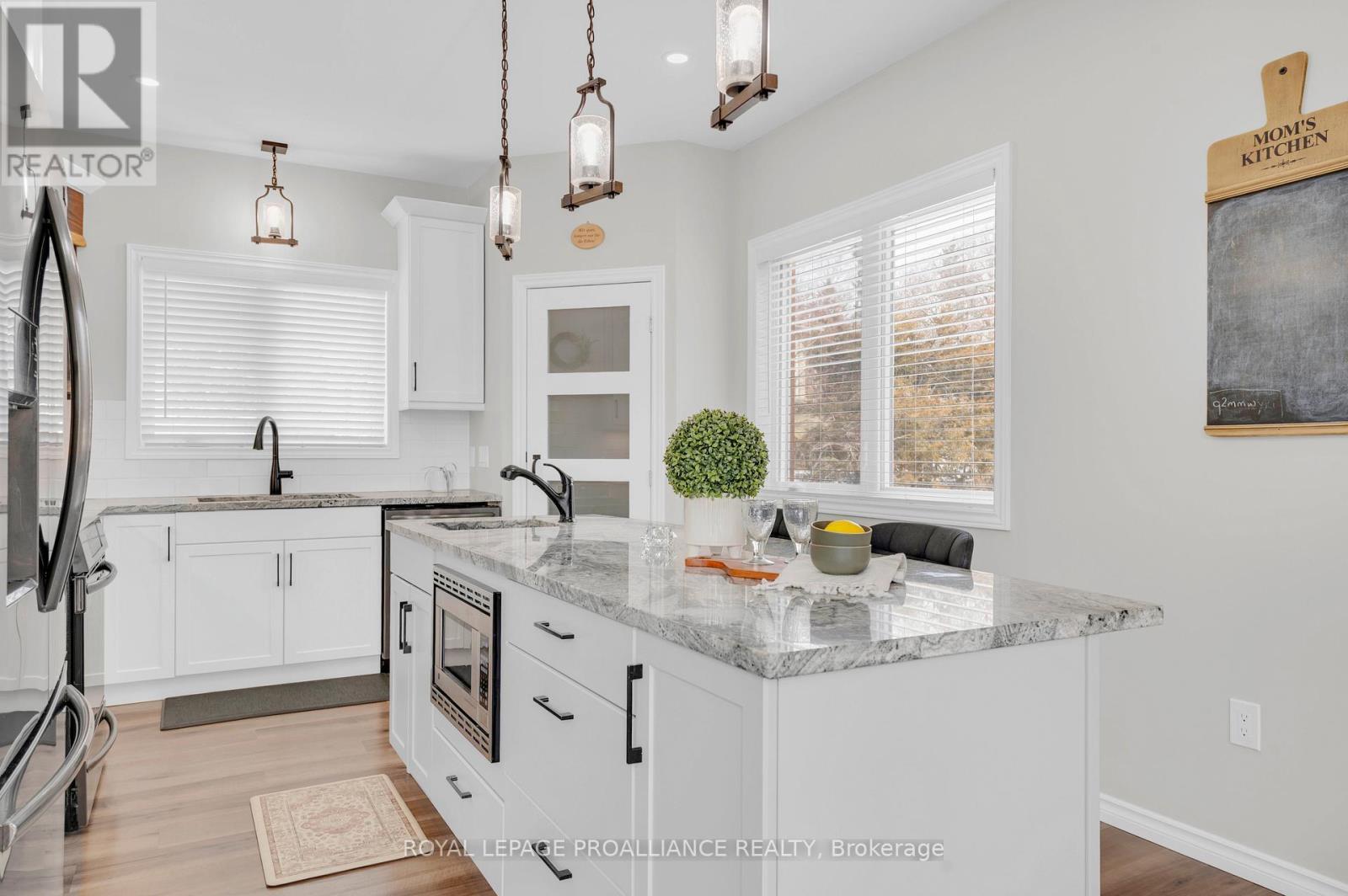 












206 FIDDICK ROAD

,
Cramahe,




Ontario
K0K1H0

