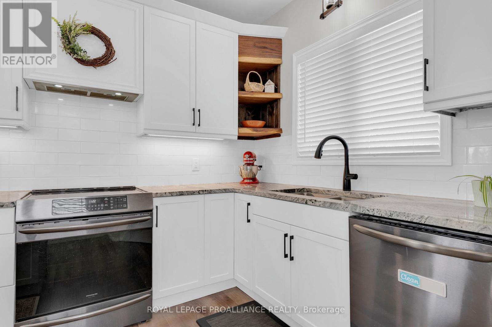 












206 FIDDICK ROAD

,
Cramahe,




Ontario
K0K1H0

