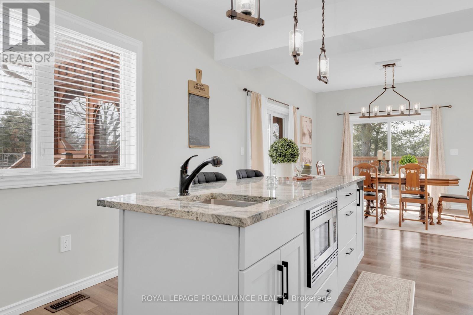 












206 FIDDICK ROAD

,
Cramahe,




Ontario
K0K1H0

