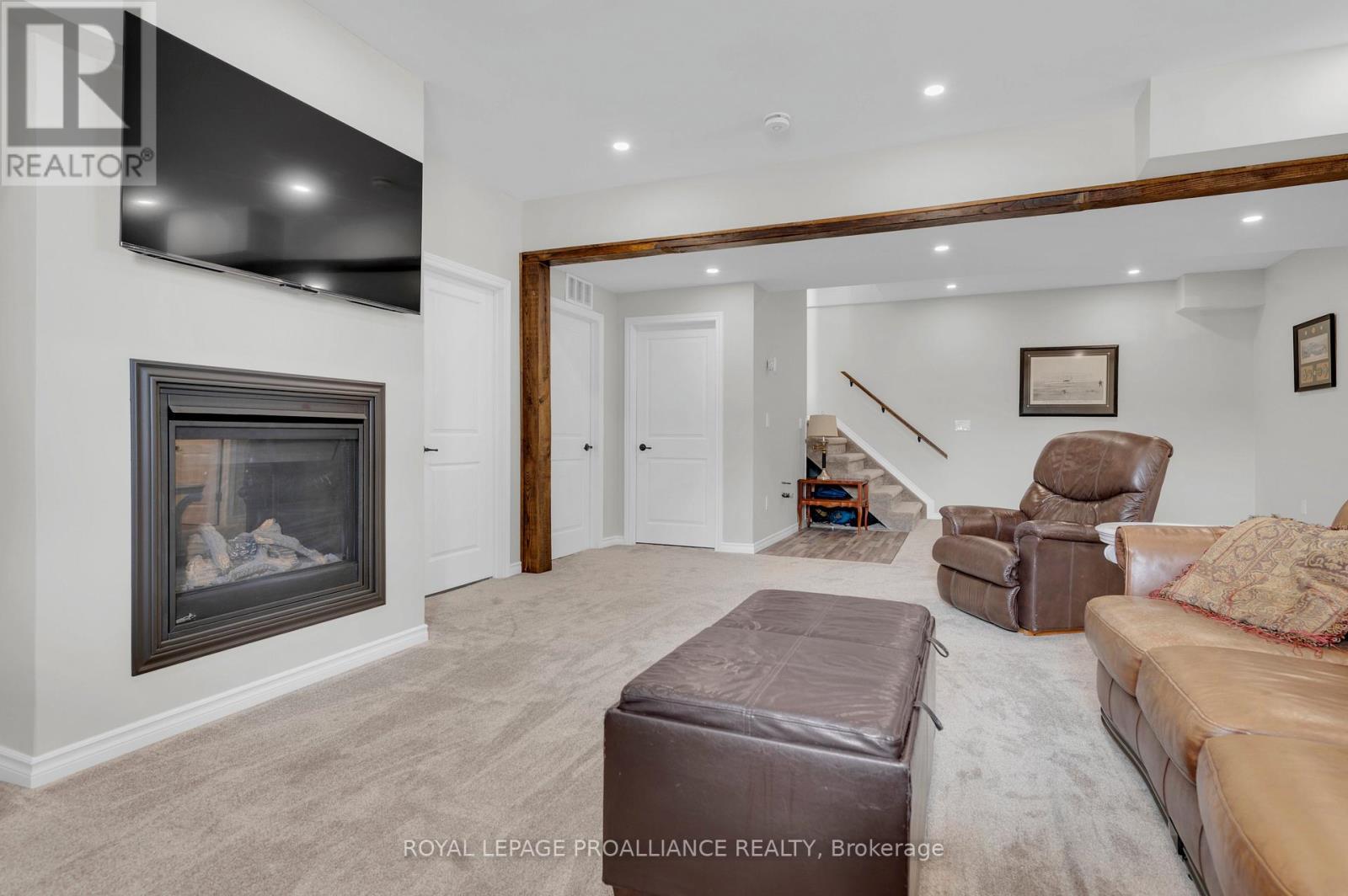 












206 FIDDICK ROAD

,
Cramahe,




Ontario
K0K1H0

