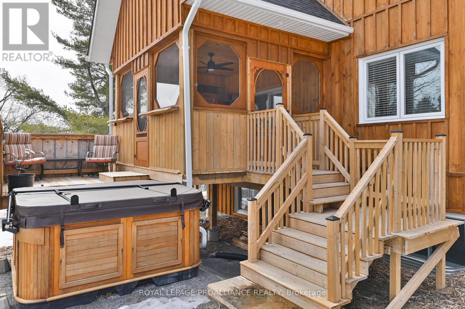 












206 FIDDICK ROAD

,
Cramahe,




Ontario
K0K1H0

