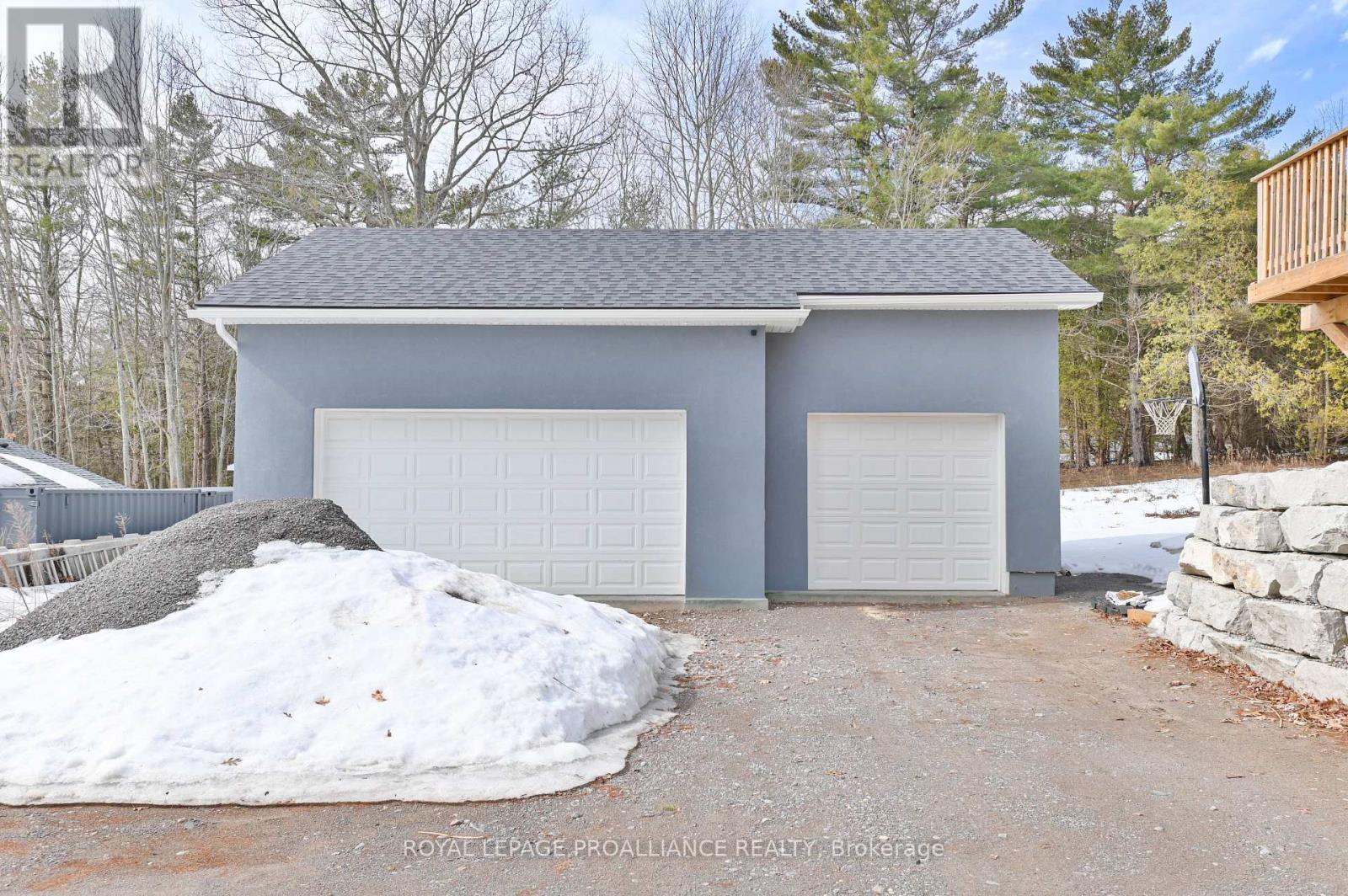 












206 FIDDICK ROAD

,
Cramahe,




Ontario
K0K1H0

