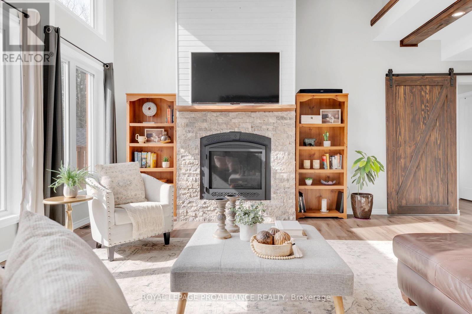 












206 FIDDICK ROAD

,
Cramahe,




Ontario
K0K1H0

