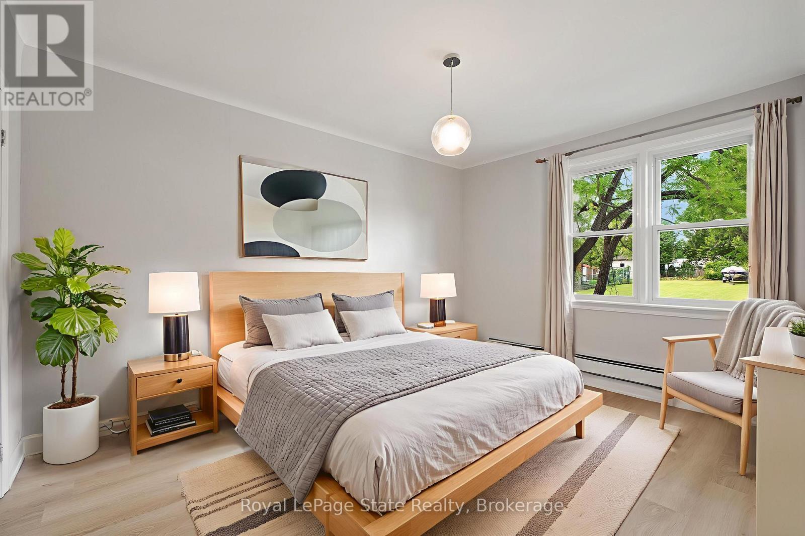 












69 HILLVIEW ROAD

,
St. Catharines (Western Hill),




Ontario
L2S1S8

