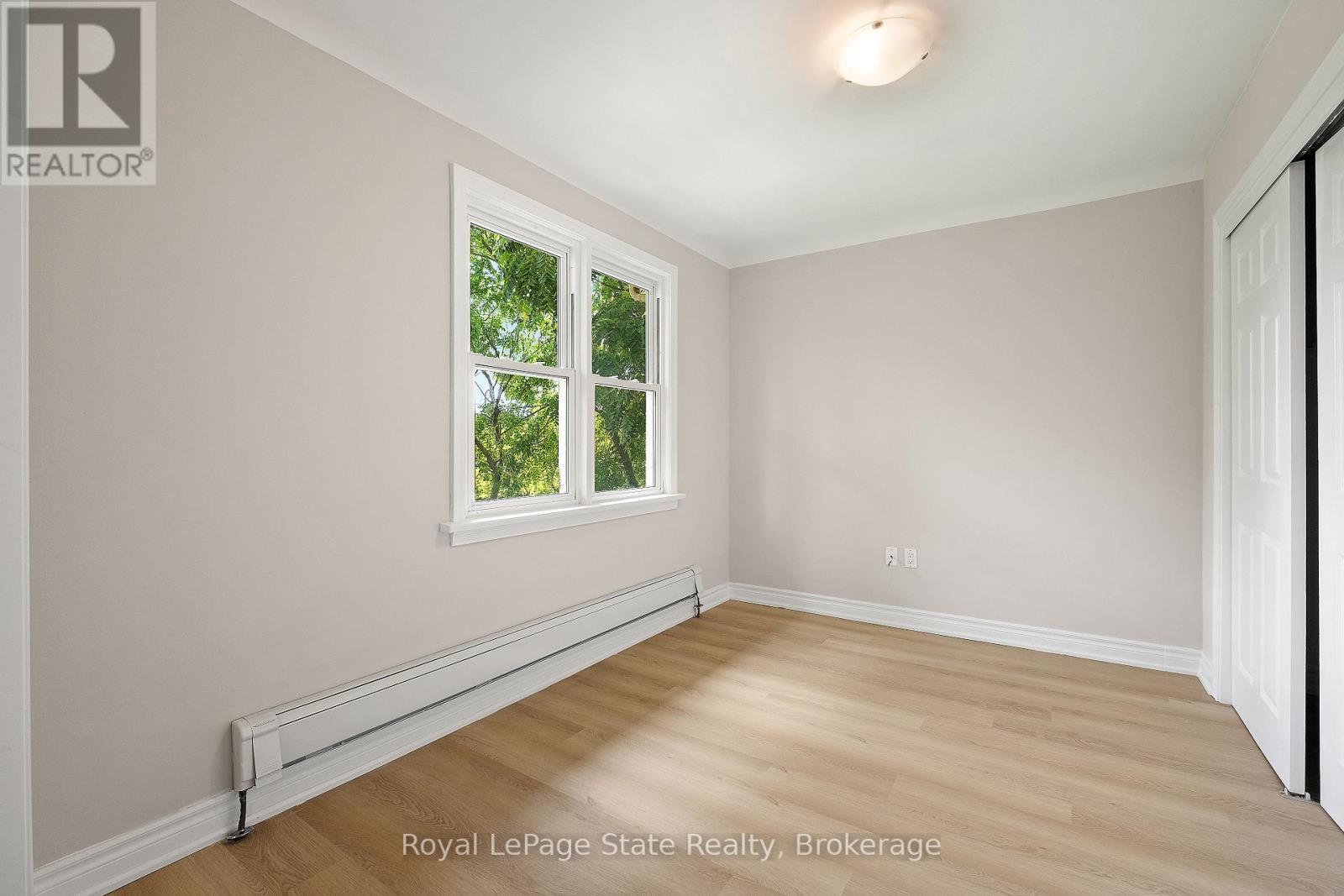 












69 HILLVIEW ROAD

,
St. Catharines (Western Hill),




Ontario
L2S1S8

