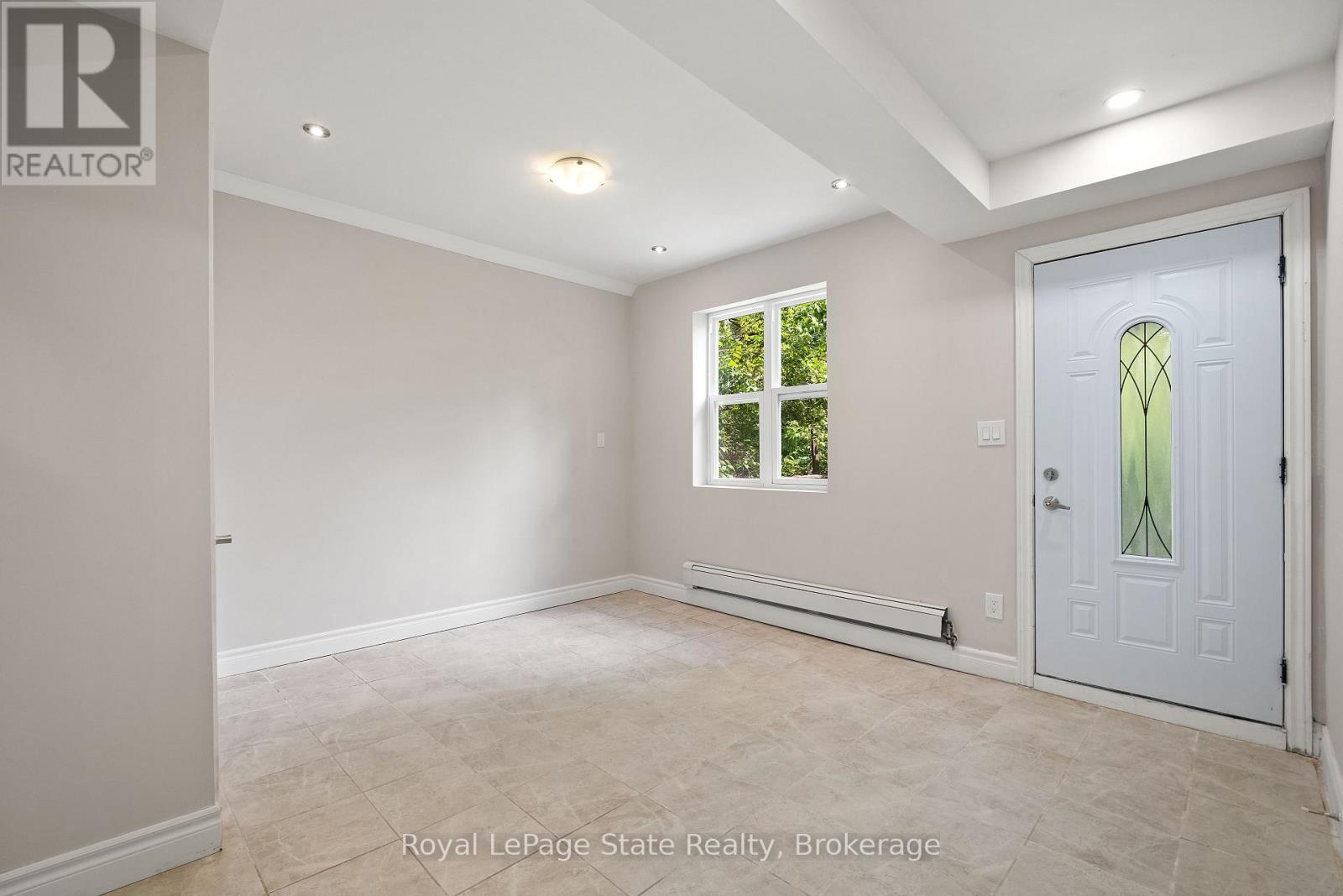 












69 HILLVIEW ROAD

,
St. Catharines (Western Hill),




Ontario
L2S1S8

