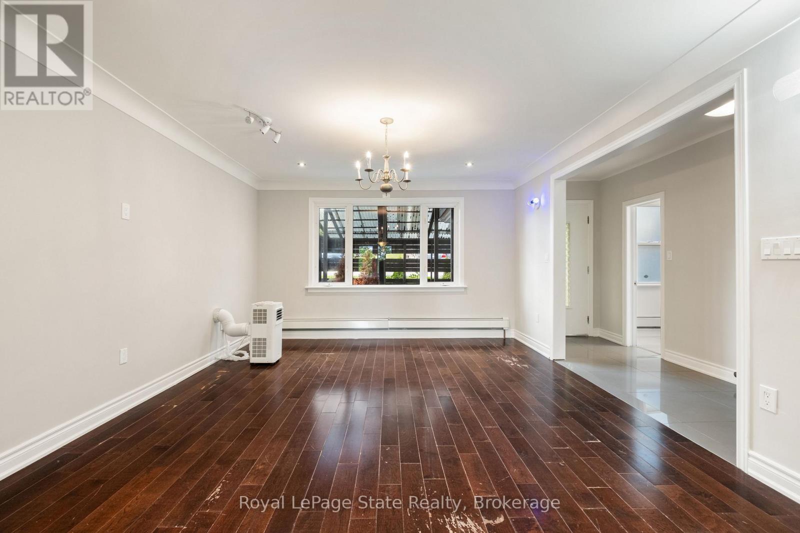 












69 HILLVIEW ROAD

,
St. Catharines (Western Hill),




Ontario
L2S1S8

