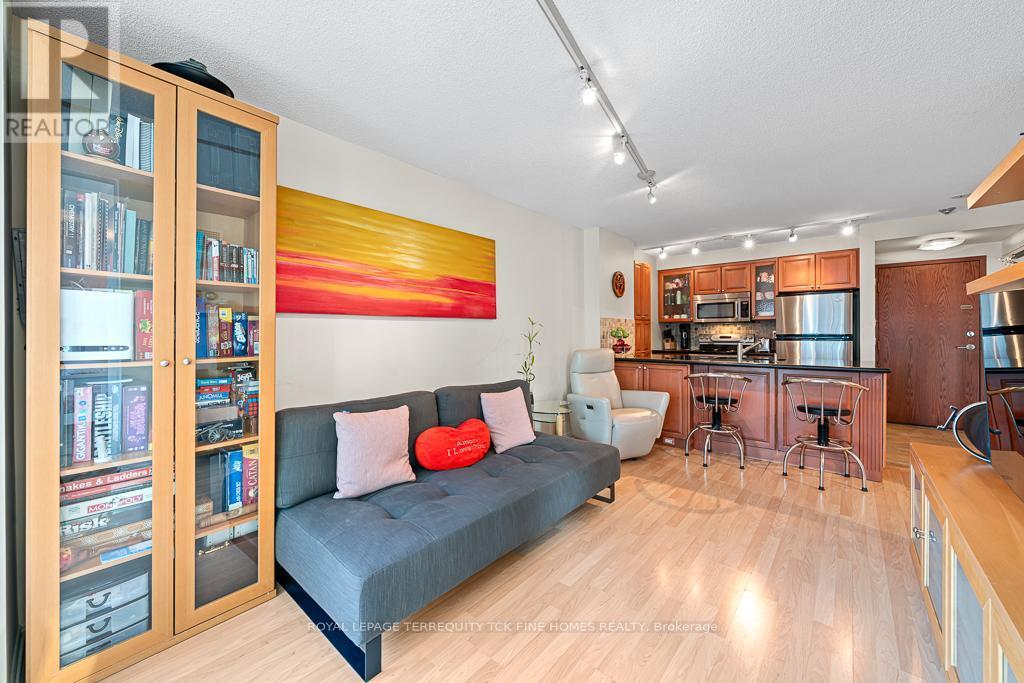 












2604 - 10 YONGE STREET

,
Toronto,




Ontario
M5E1R4

