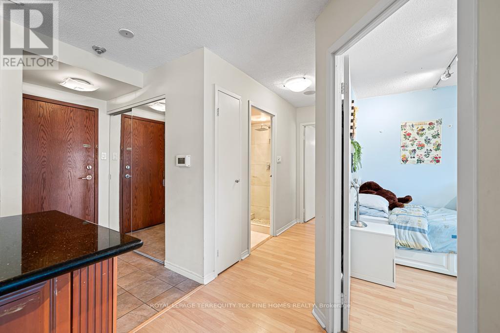 












2604 - 10 YONGE STREET

,
Toronto,




Ontario
M5E1R4

