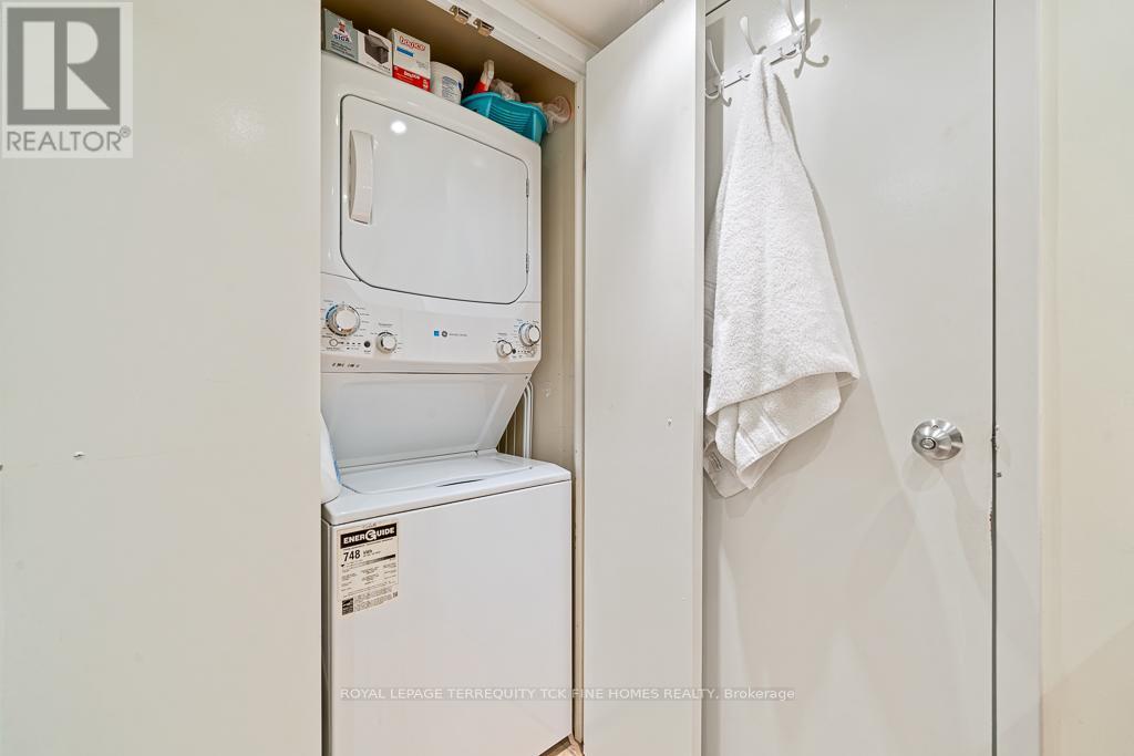 












2604 - 10 YONGE STREET

,
Toronto,




Ontario
M5E1R4

