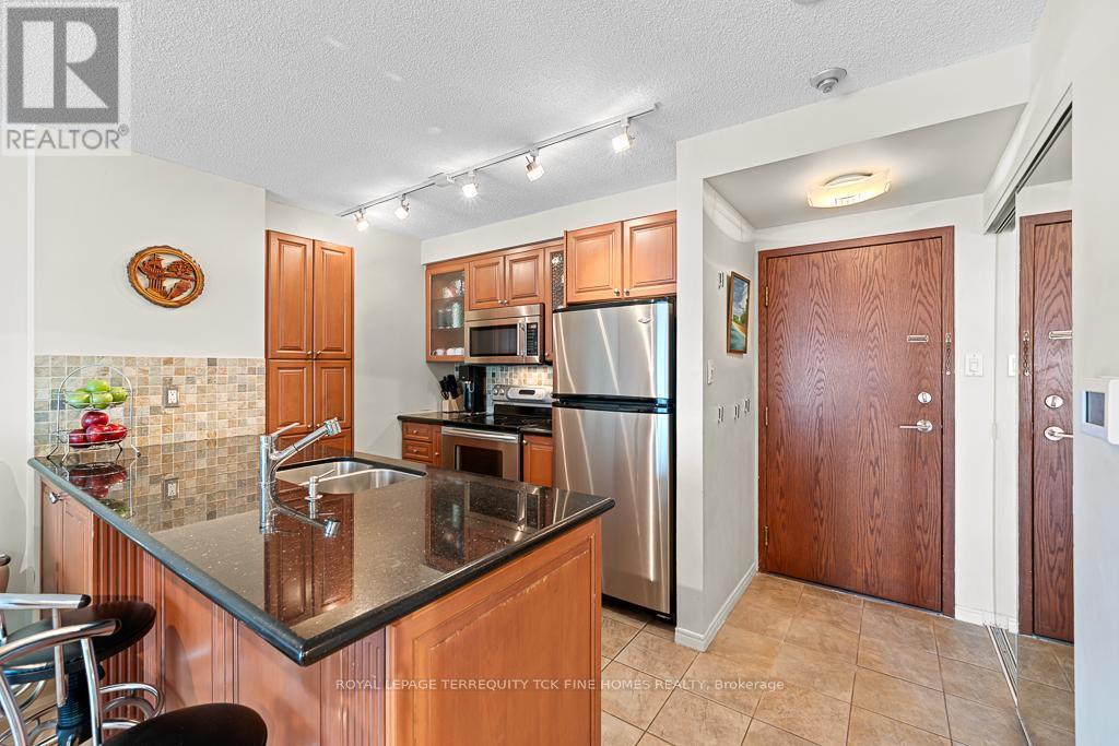 












2604 - 10 YONGE STREET

,
Toronto,




Ontario
M5E1R4

