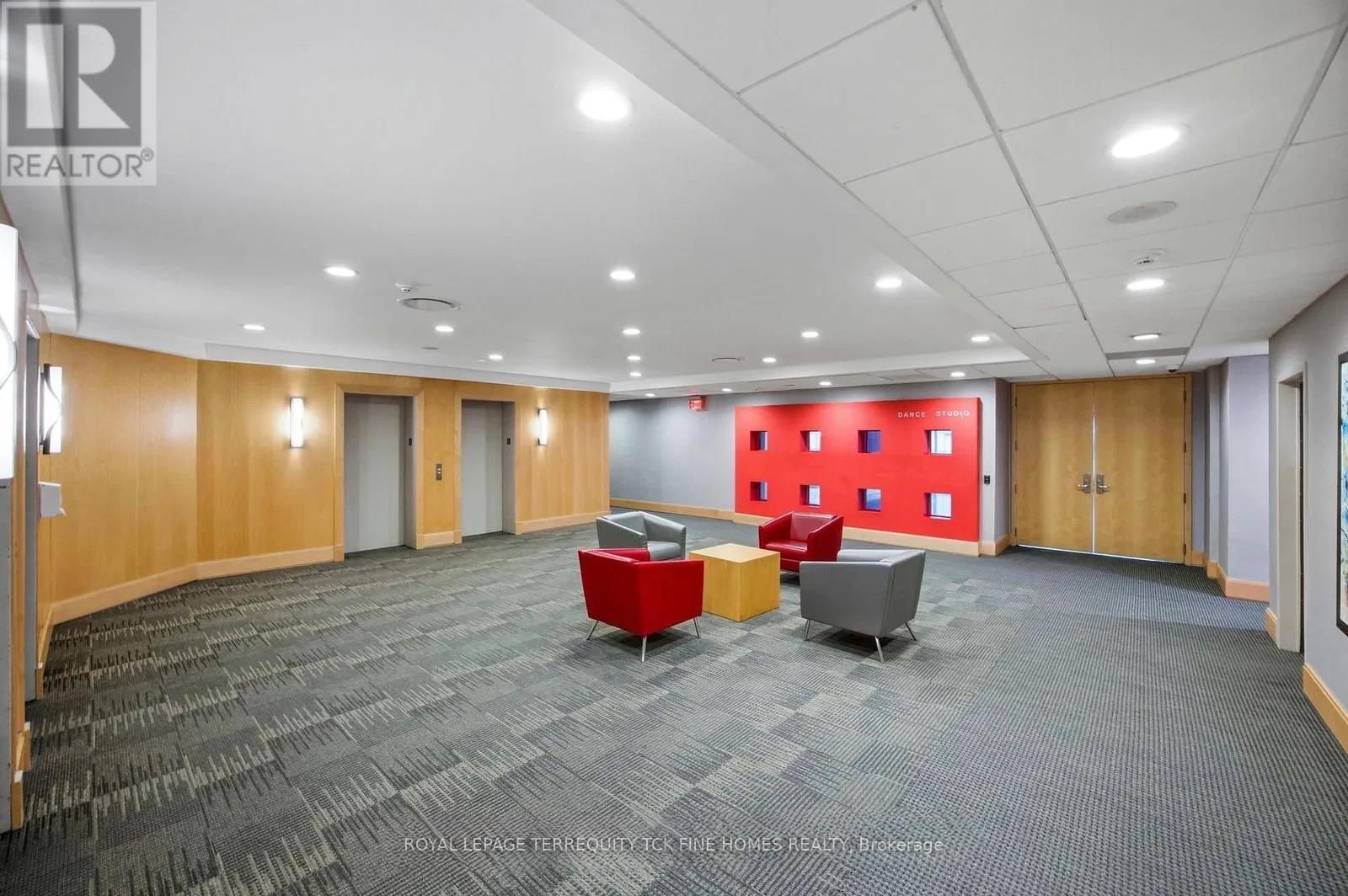 












2604 - 10 YONGE STREET

,
Toronto,




Ontario
M5E1R4


