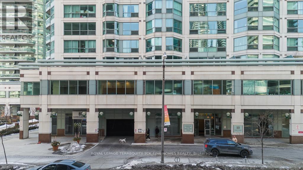 












2604 - 10 YONGE STREET

,
Toronto,




Ontario
M5E1R4

