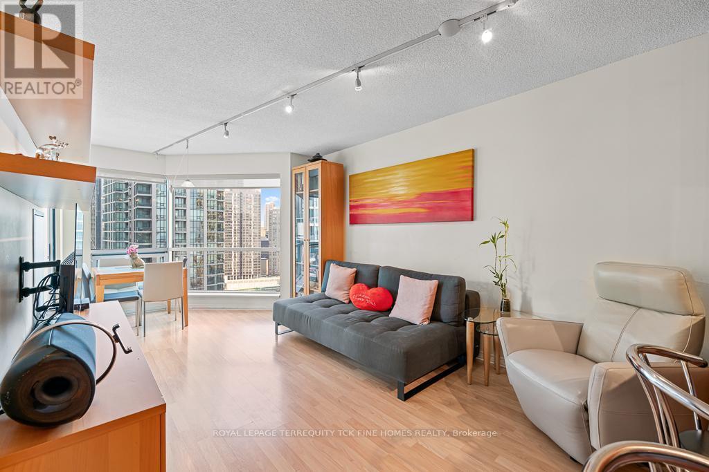 












2604 - 10 YONGE STREET

,
Toronto,




Ontario
M5E1R4


