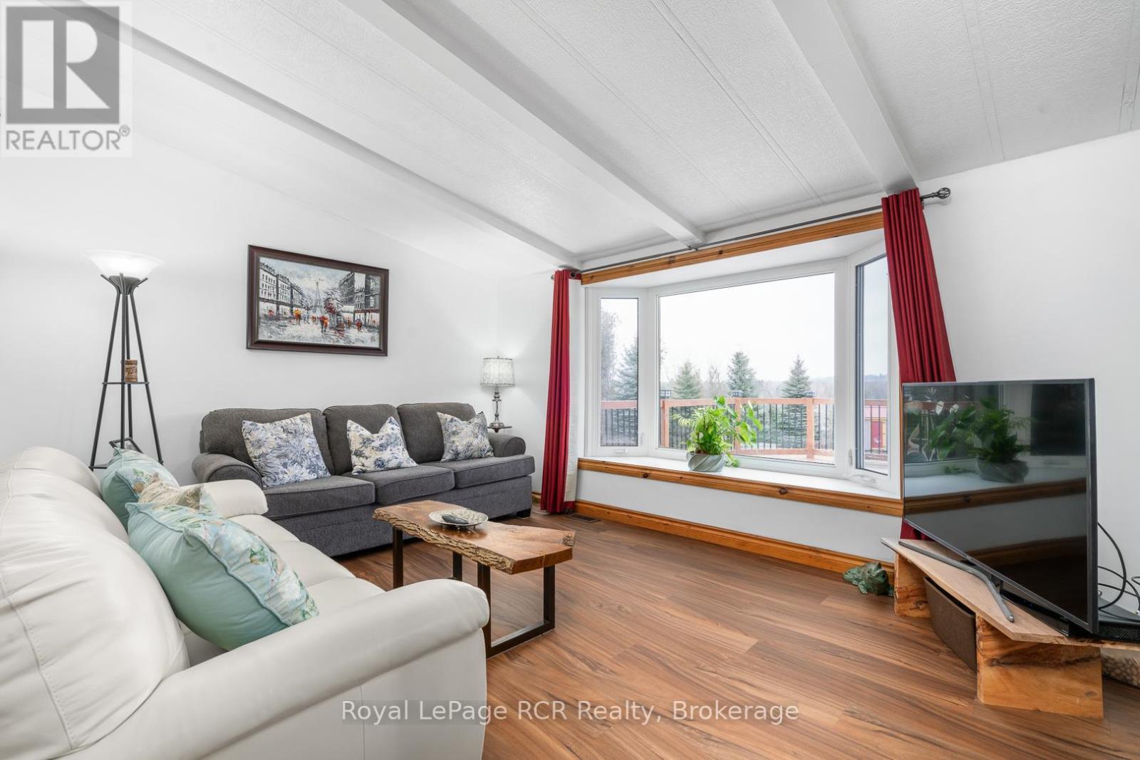 












313338 6 HIGHWAY

,
West Grey,




Ontario
N0G1R0

