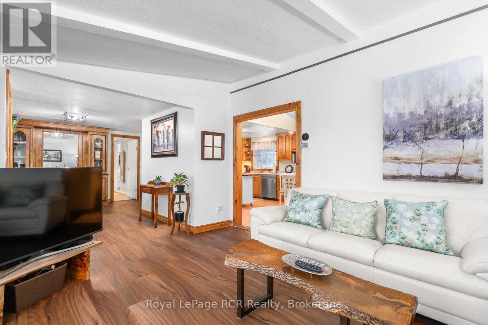 












313338 6 HIGHWAY

,
West Grey,




Ontario
N0G1R0

