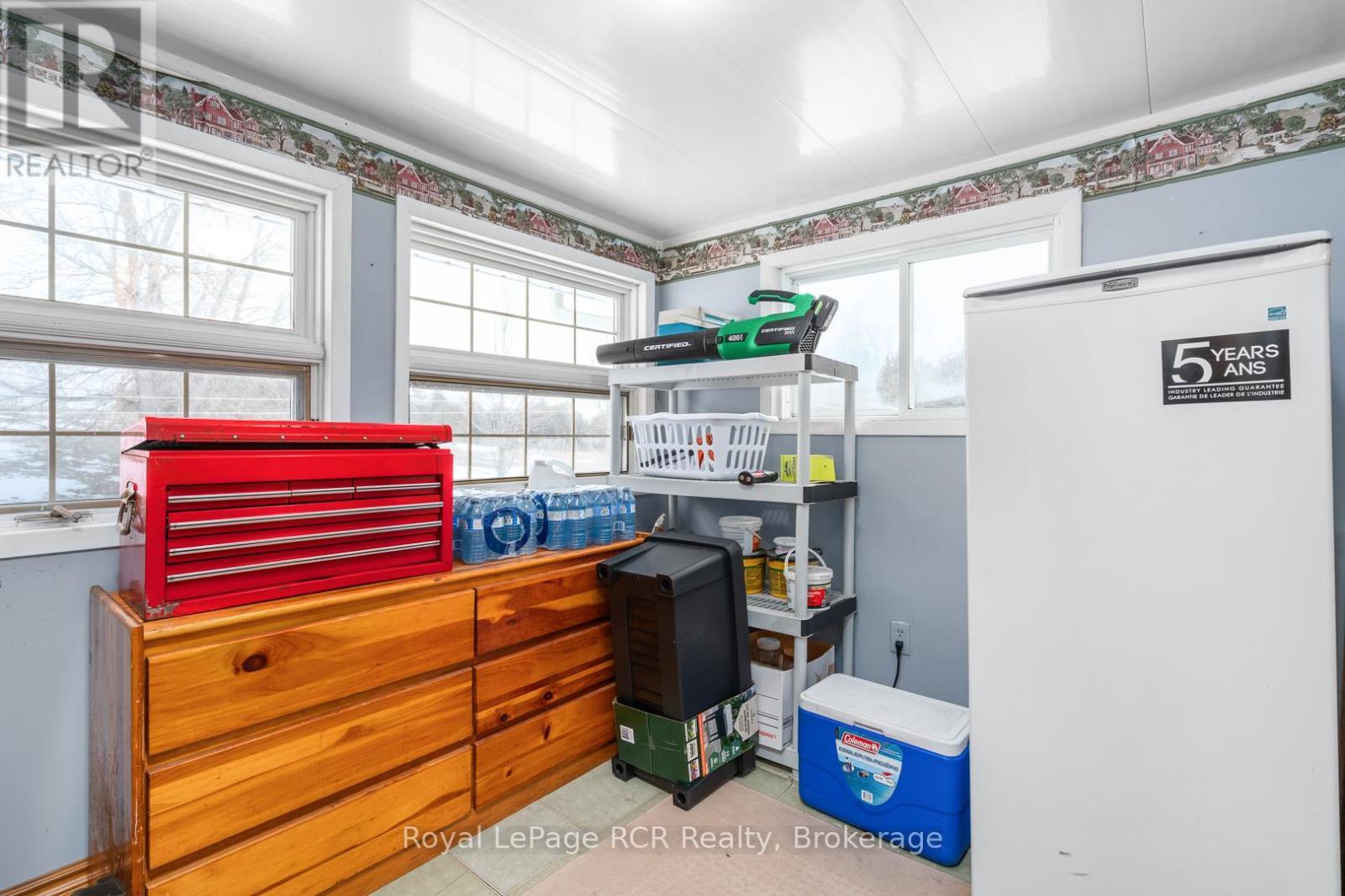 












313338 6 HIGHWAY

,
West Grey,




Ontario
N0G1R0

