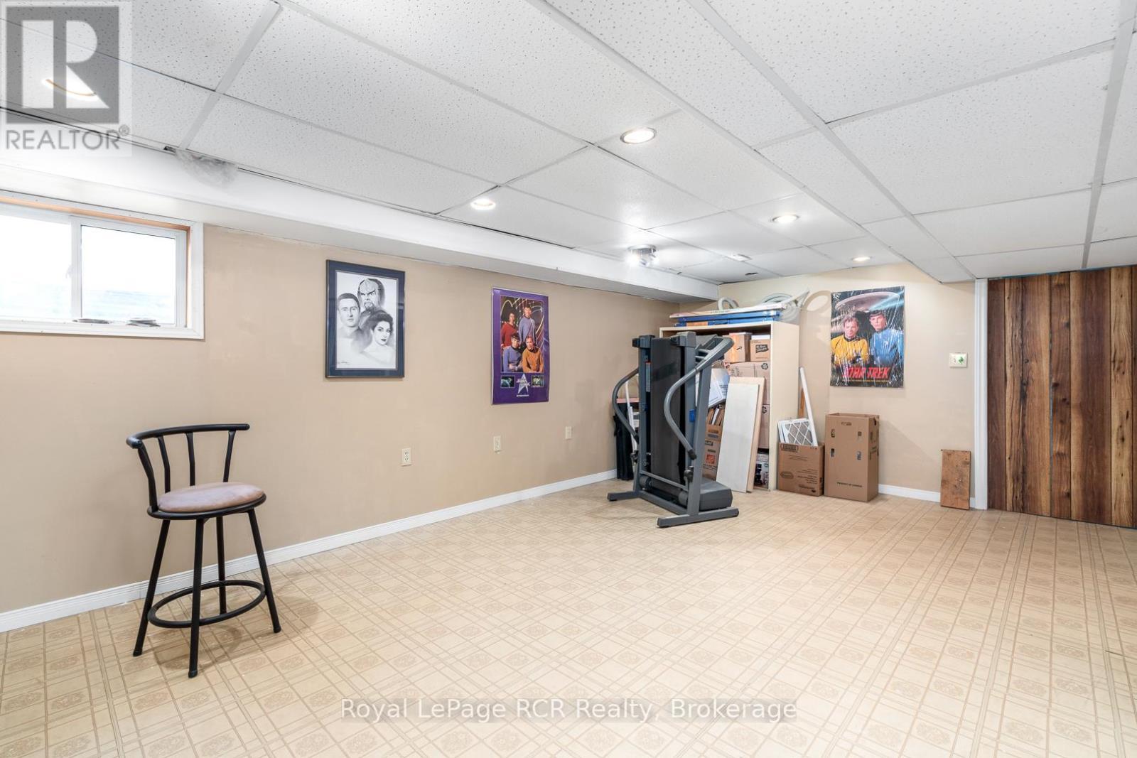 












313338 6 HIGHWAY

,
West Grey,




Ontario
N0G1R0

