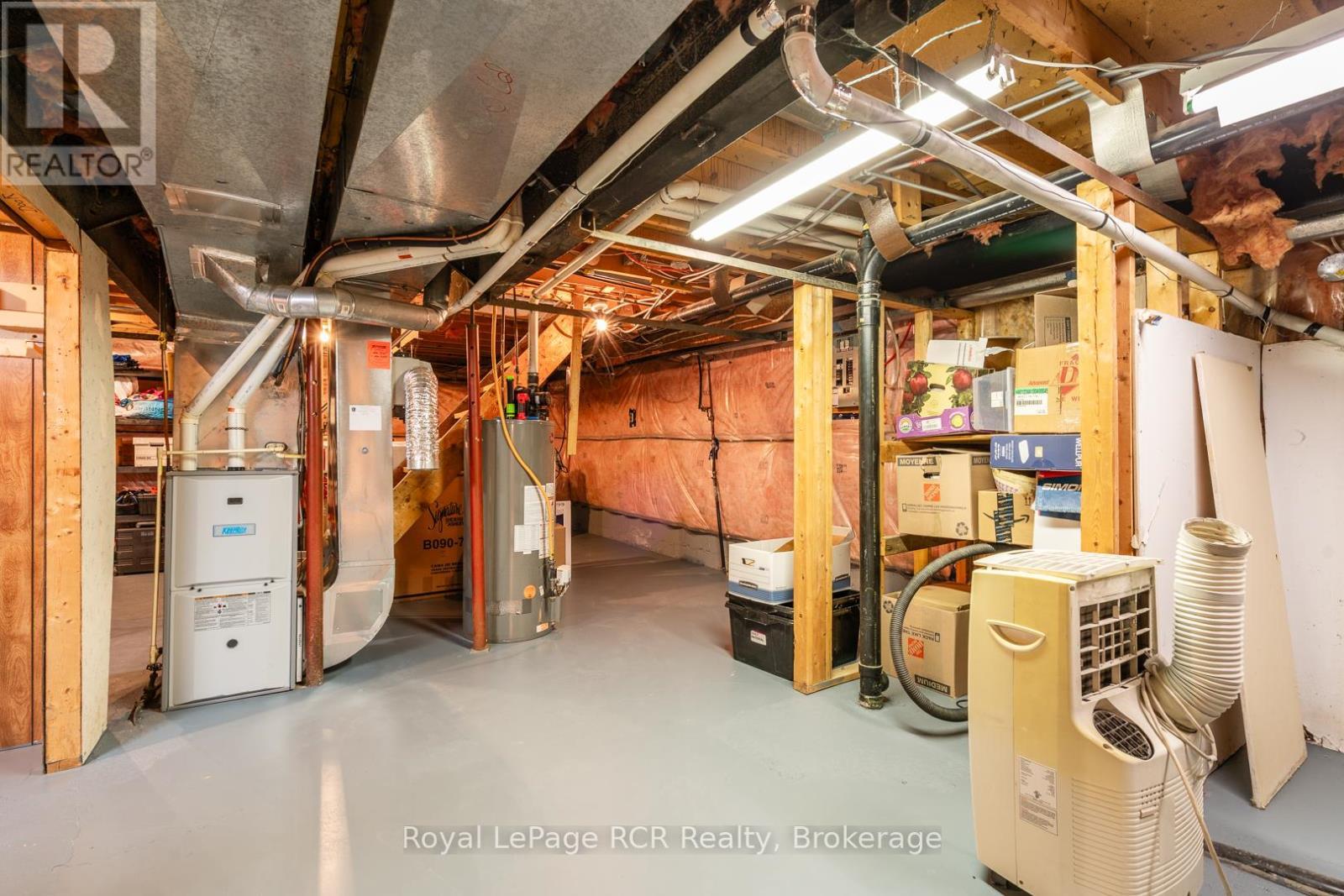 












313338 6 HIGHWAY

,
West Grey,




Ontario
N0G1R0

