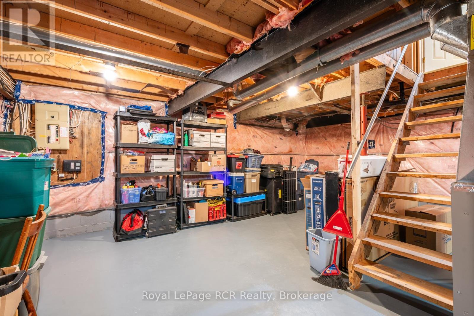 












313338 6 HIGHWAY

,
West Grey,




Ontario
N0G1R0

