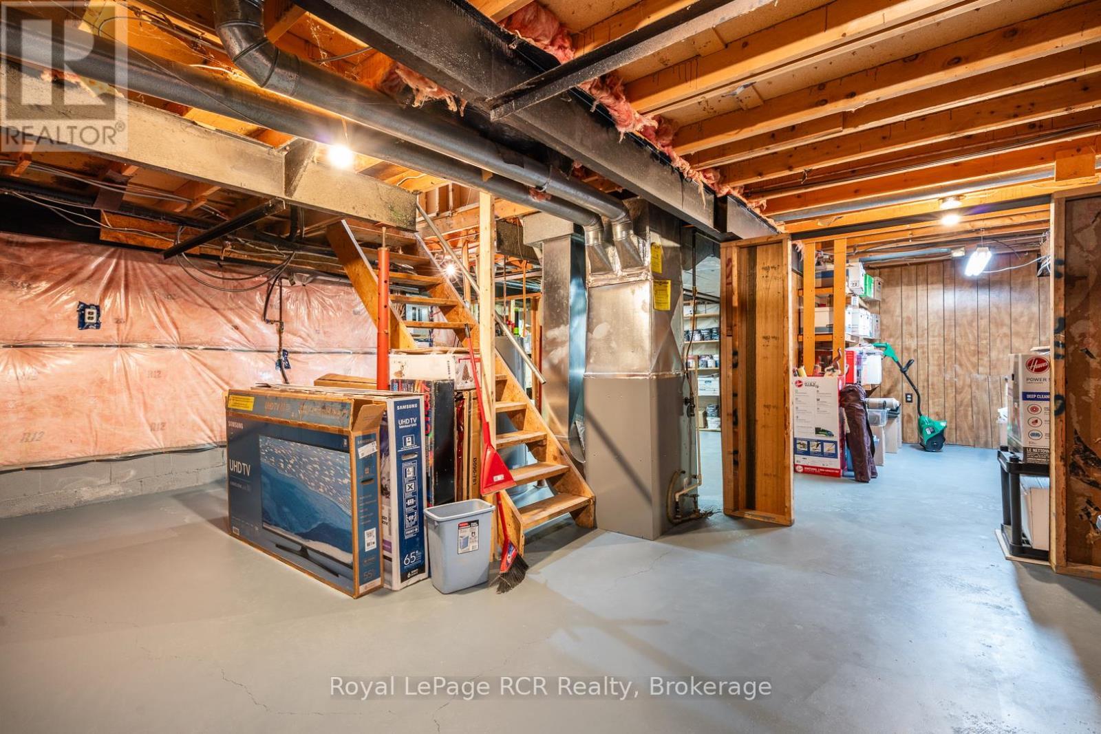 












313338 6 HIGHWAY

,
West Grey,




Ontario
N0G1R0

