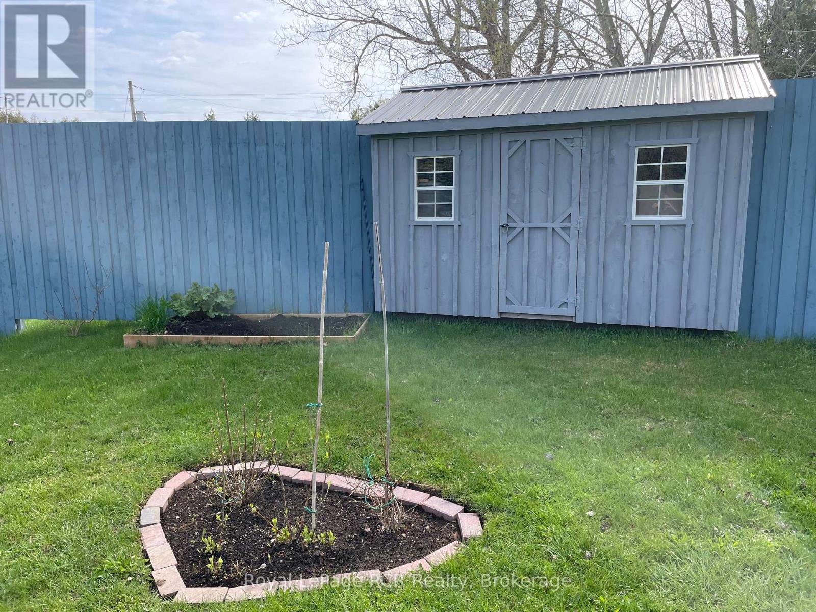 












313338 6 HIGHWAY

,
West Grey,




Ontario
N0G1R0


