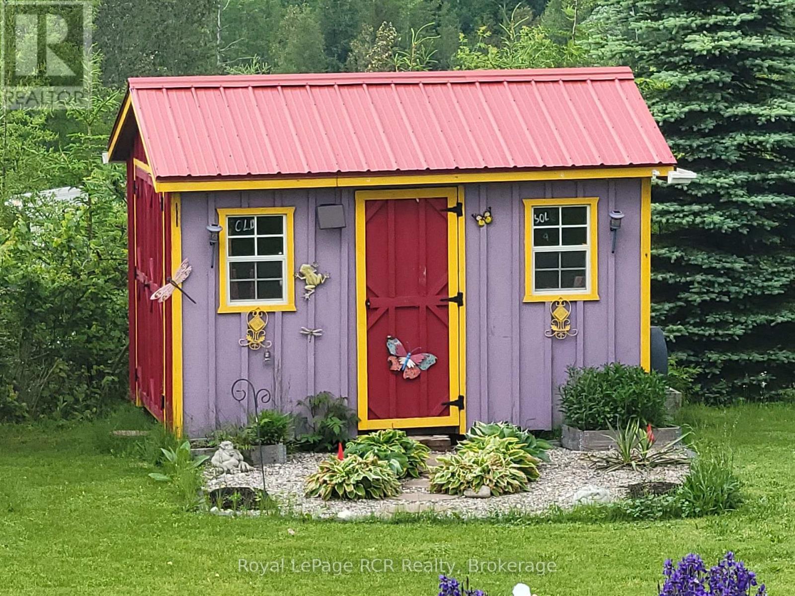 












313338 6 HIGHWAY

,
West Grey,




Ontario
N0G1R0

