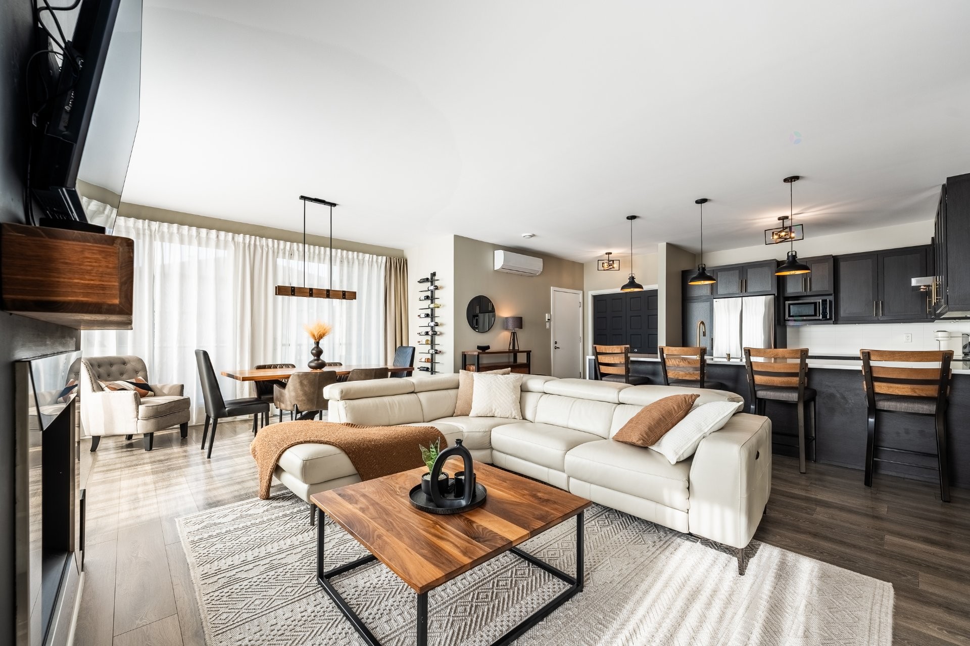 









5055


Ch. du Crépuscule

, 202,
Saint-Mathieu-de-Beloeil,




QC
J3G0N3

