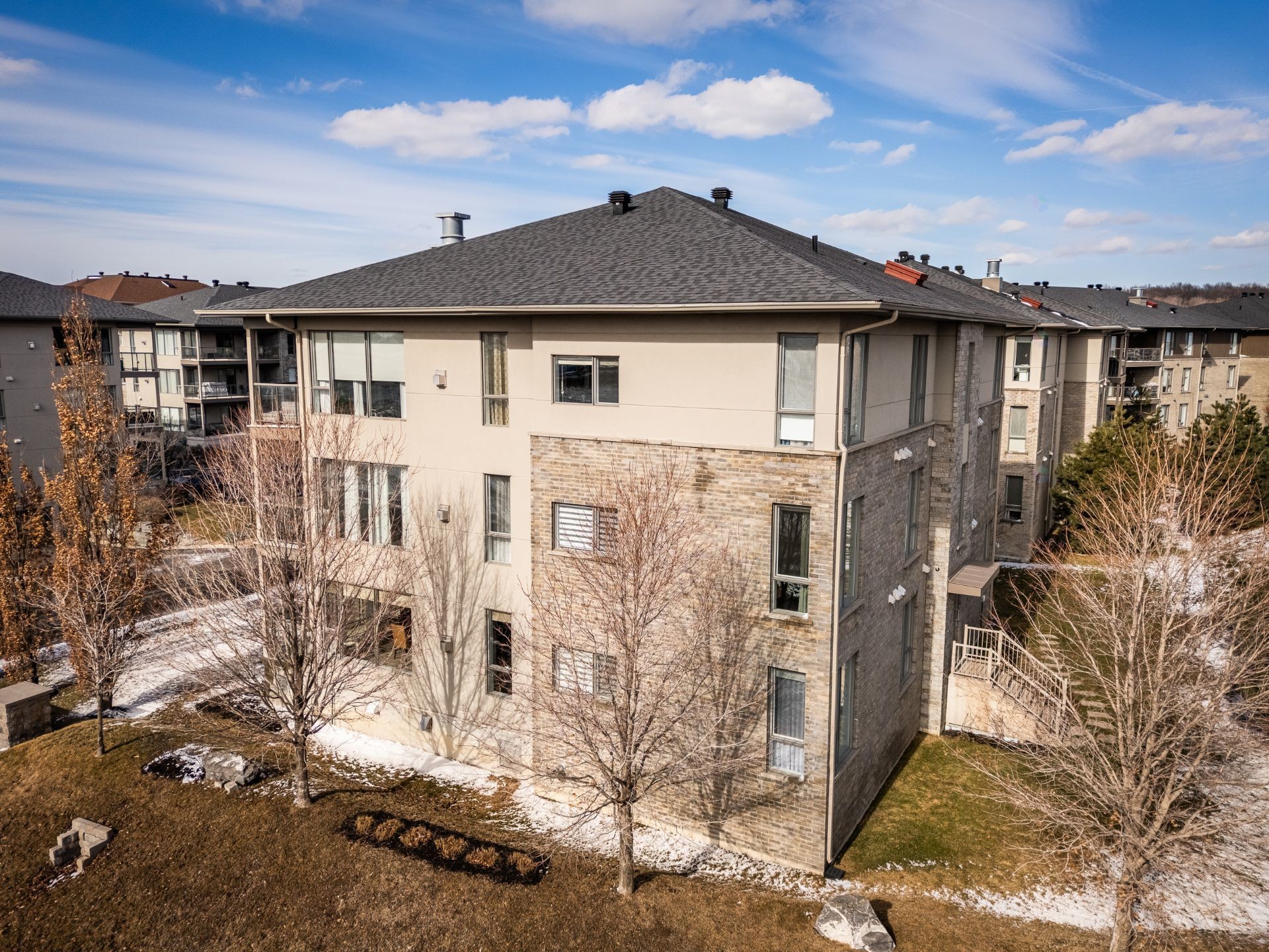 









5055


Ch. du Crépuscule

, 202,
Saint-Mathieu-de-Beloeil,




QC
J3G0N3

