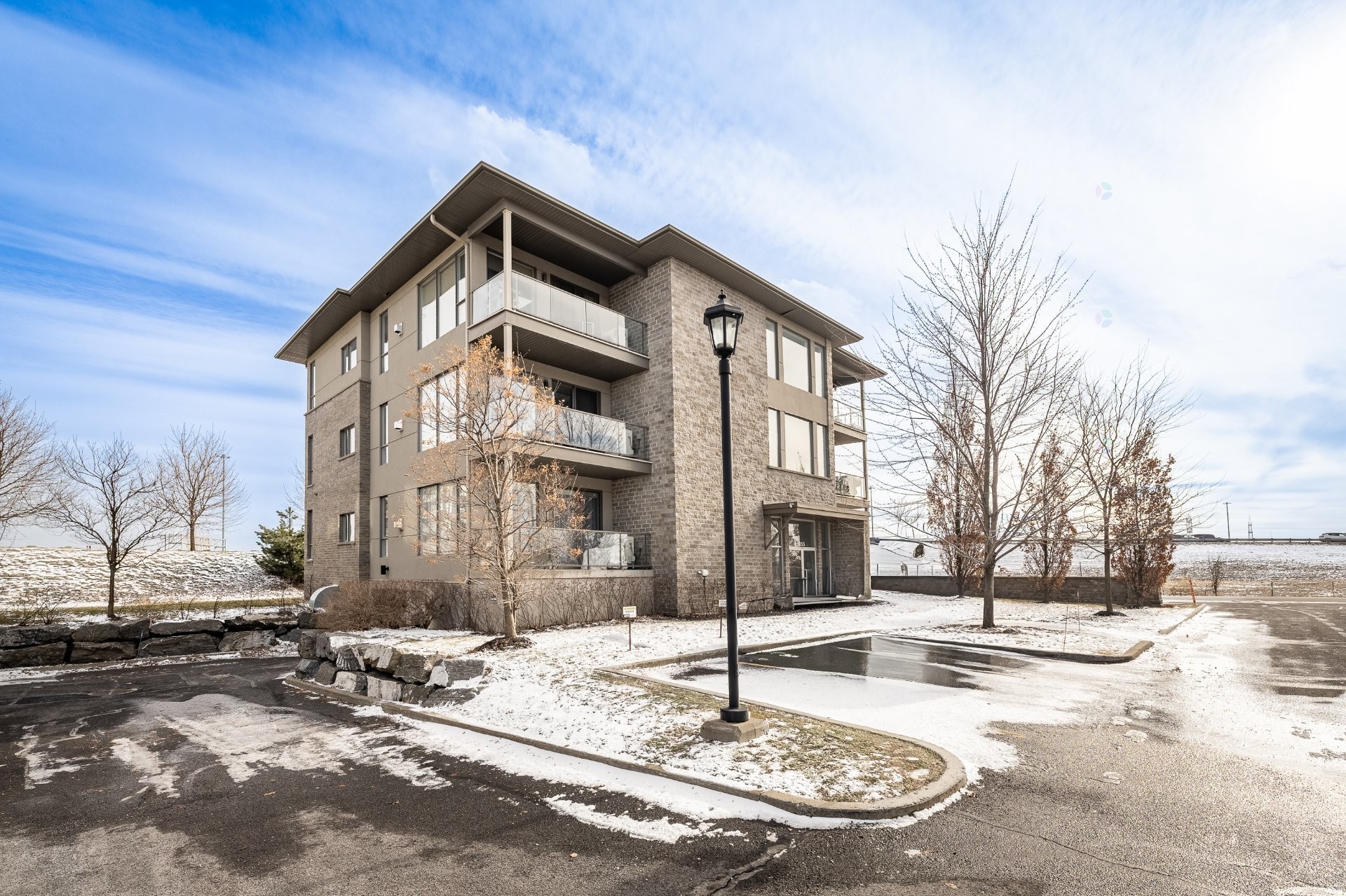 









5055


Ch. du Crépuscule

, 202,
Saint-Mathieu-de-Beloeil,




QC
J3G0N3

