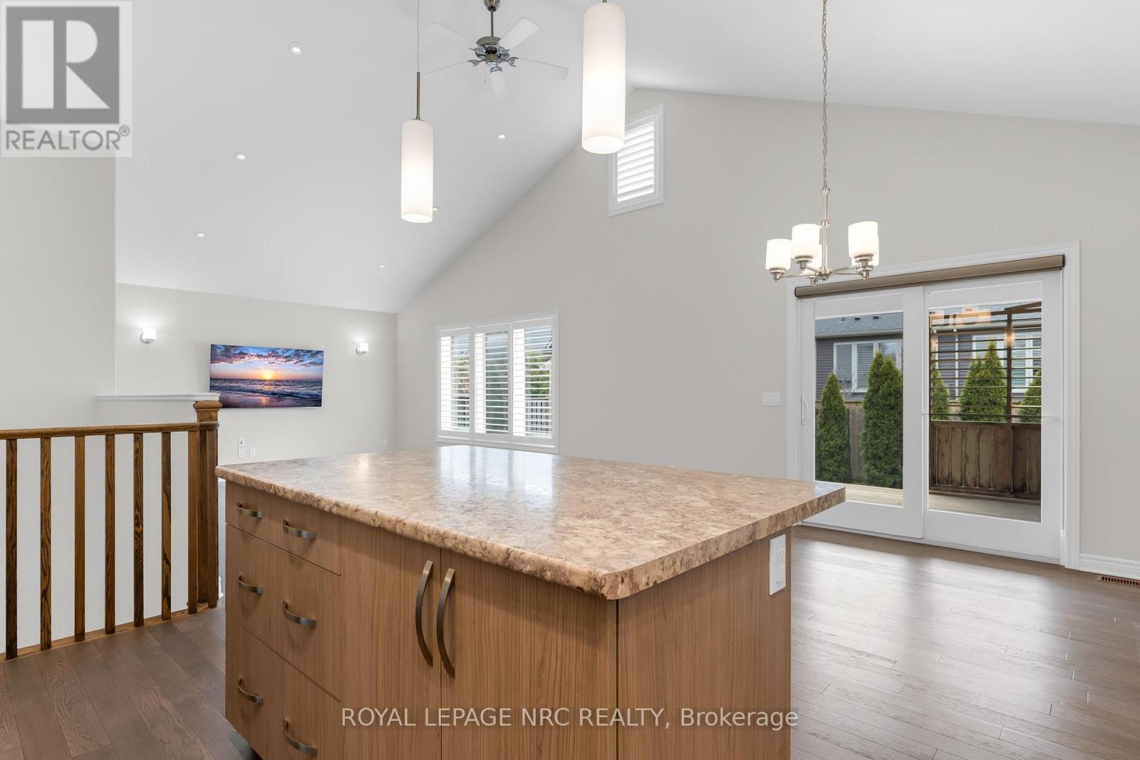 












25 MCFARLAND STREET

,
Thorold (Hurricane/Merrittville),




Ontario
L2V0E2

