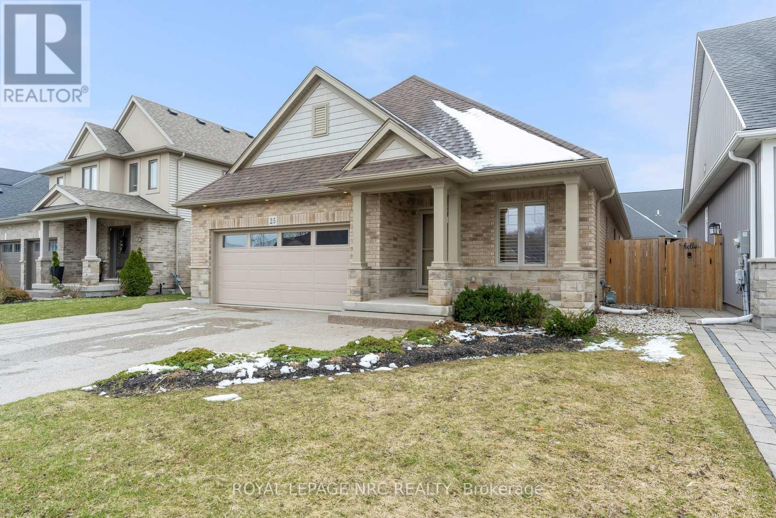 












25 MCFARLAND STREET

,
Thorold (Hurricane/Merrittville),




Ontario
L2V0E2

