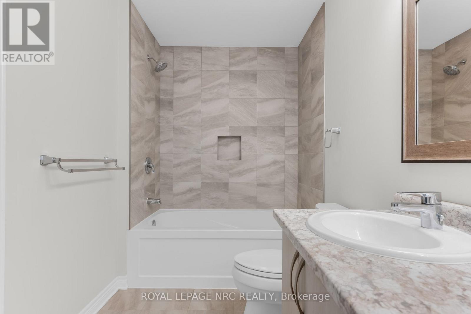 












25 MCFARLAND STREET

,
Thorold (Hurricane/Merrittville),




Ontario
L2V0E2

