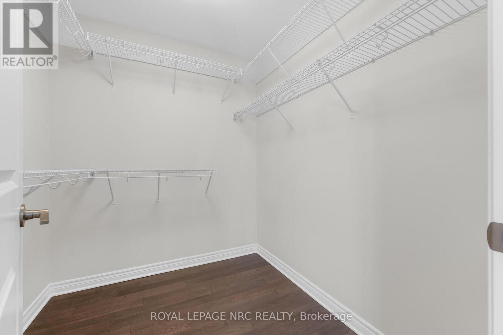 












25 MCFARLAND STREET

,
Thorold (Hurricane/Merrittville),




Ontario
L2V0E2

