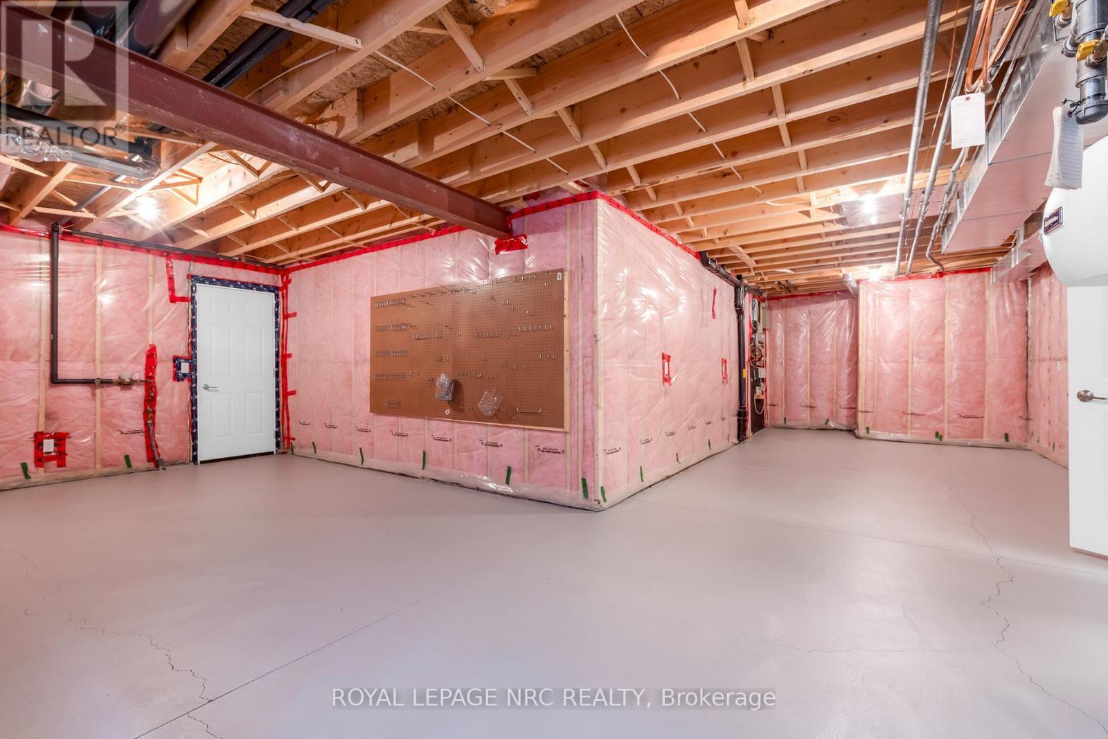 












25 MCFARLAND STREET

,
Thorold (Hurricane/Merrittville),




Ontario
L2V0E2

