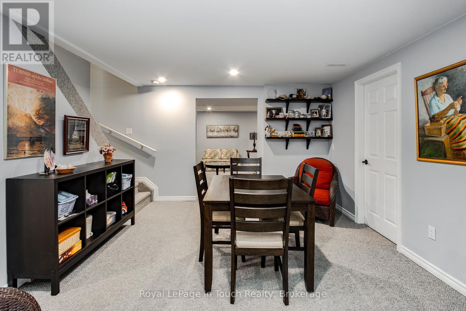 












2 - 90 BURKE STREET

,
Penetanguishene,




Ontario
L9M2H2


