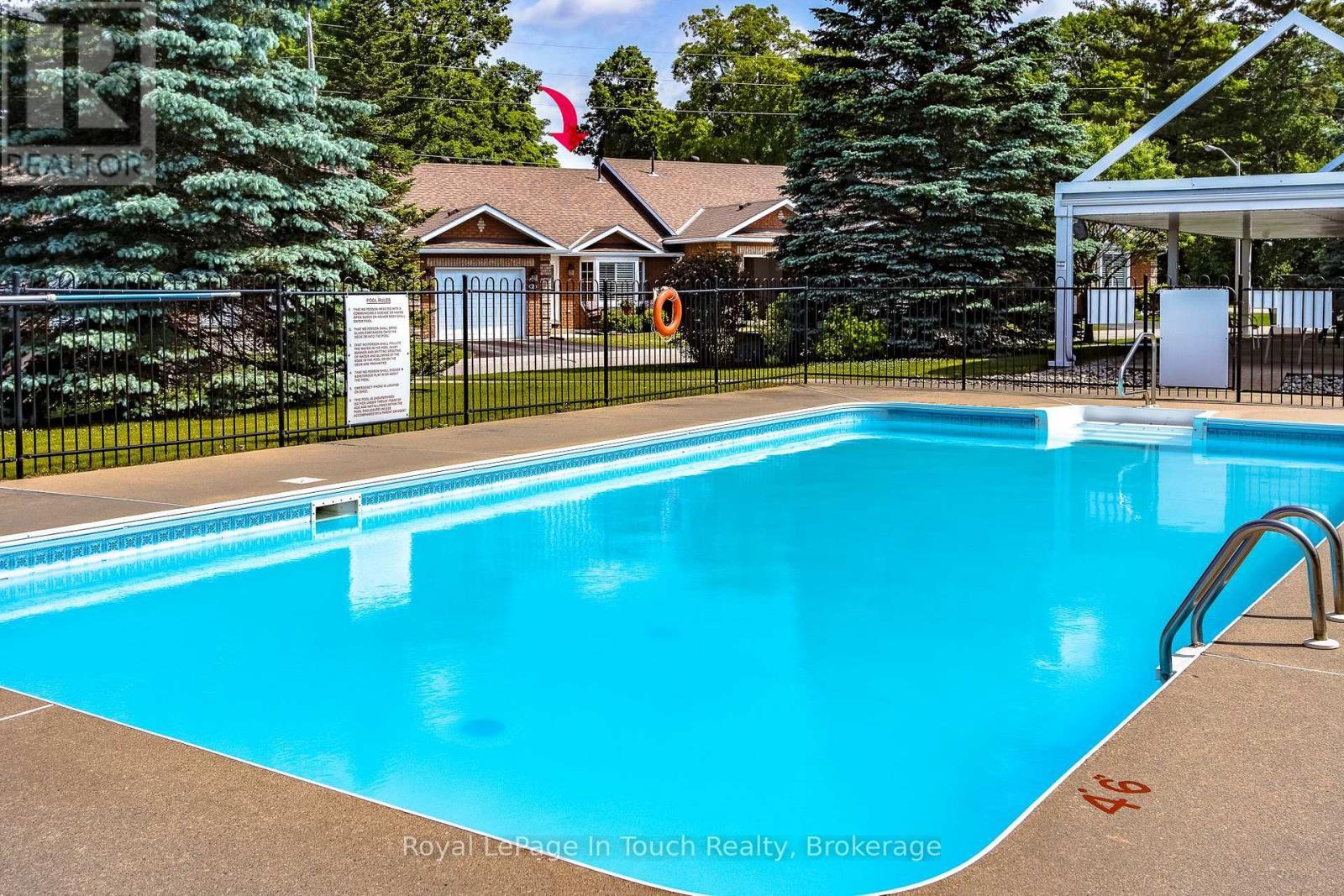 












2 - 90 BURKE STREET

,
Penetanguishene,




Ontario
L9M2H2

