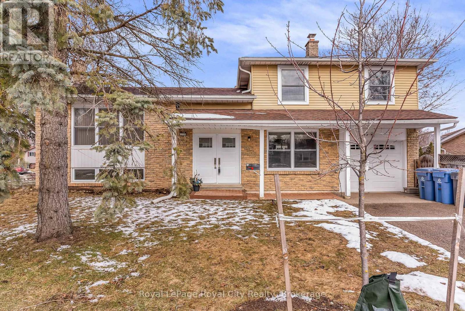 












113 FIFE ROAD

,
Guelph (Willow West/Sugarbush/West Acres),




Ontario
N1H6X9

