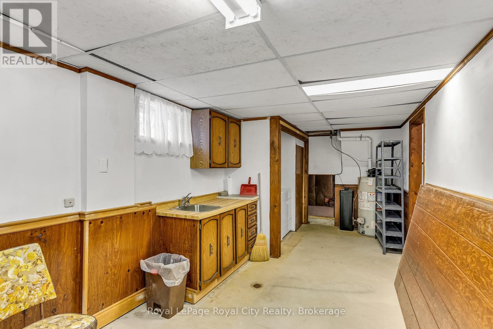 












113 FIFE ROAD

,
Guelph (Willow West/Sugarbush/West Acres),




Ontario
N1H6X9

