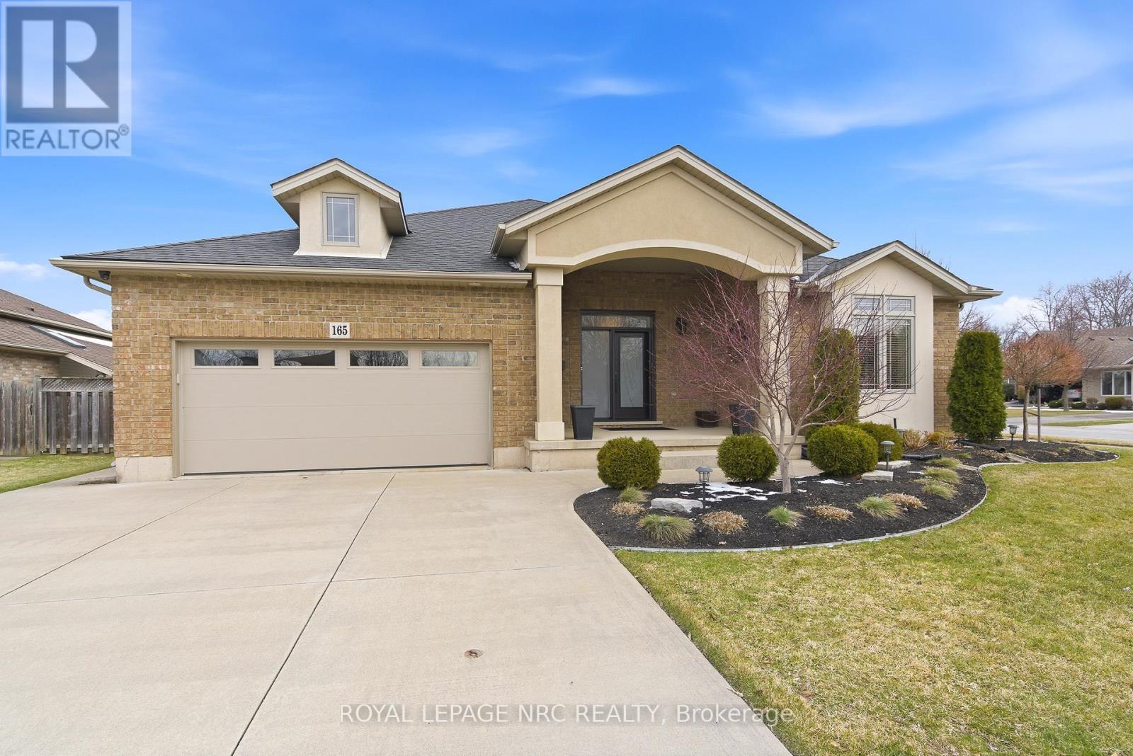 












165 COLBECK DRIVE

,
Welland (Coyle Creek),




Ontario
L3C7M1

