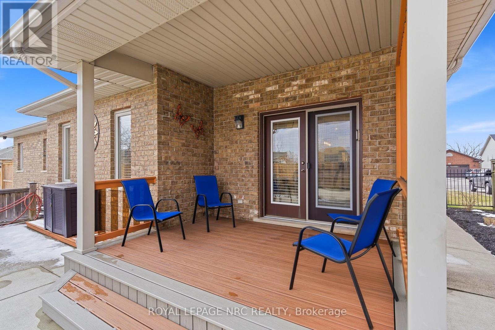 












165 COLBECK DRIVE

,
Welland (Coyle Creek),




Ontario
L3C7M1

