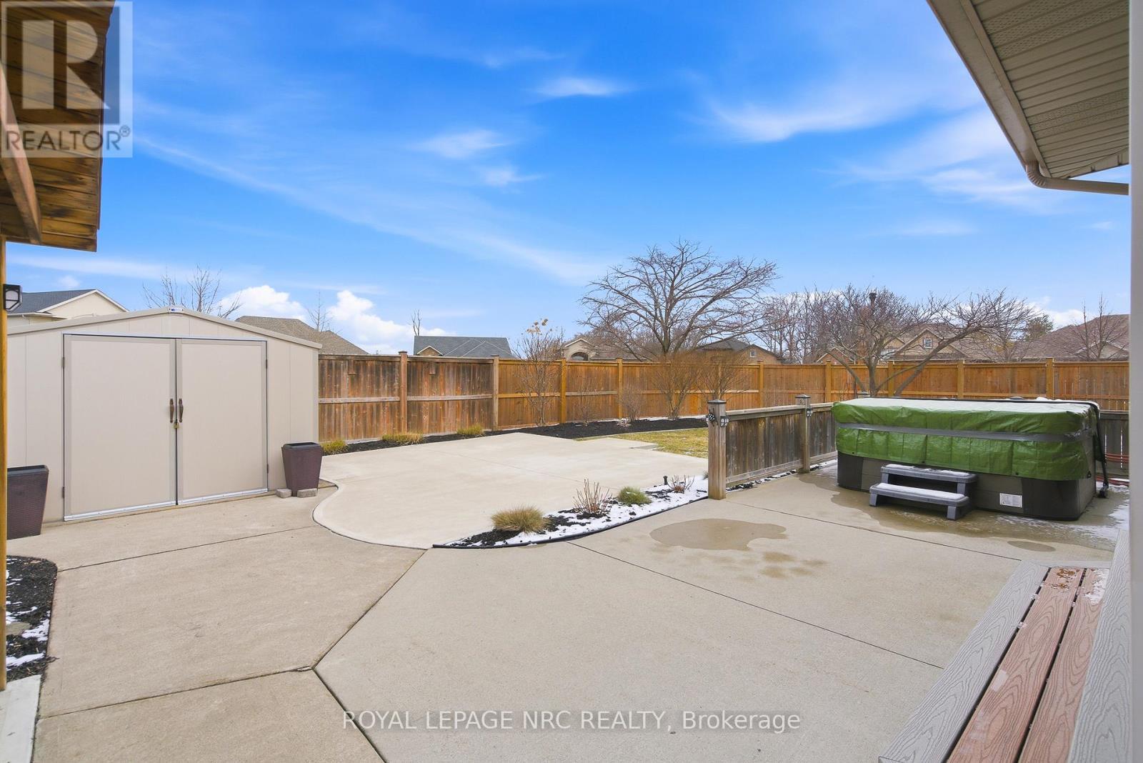 












165 COLBECK DRIVE

,
Welland (Coyle Creek),




Ontario
L3C7M1

