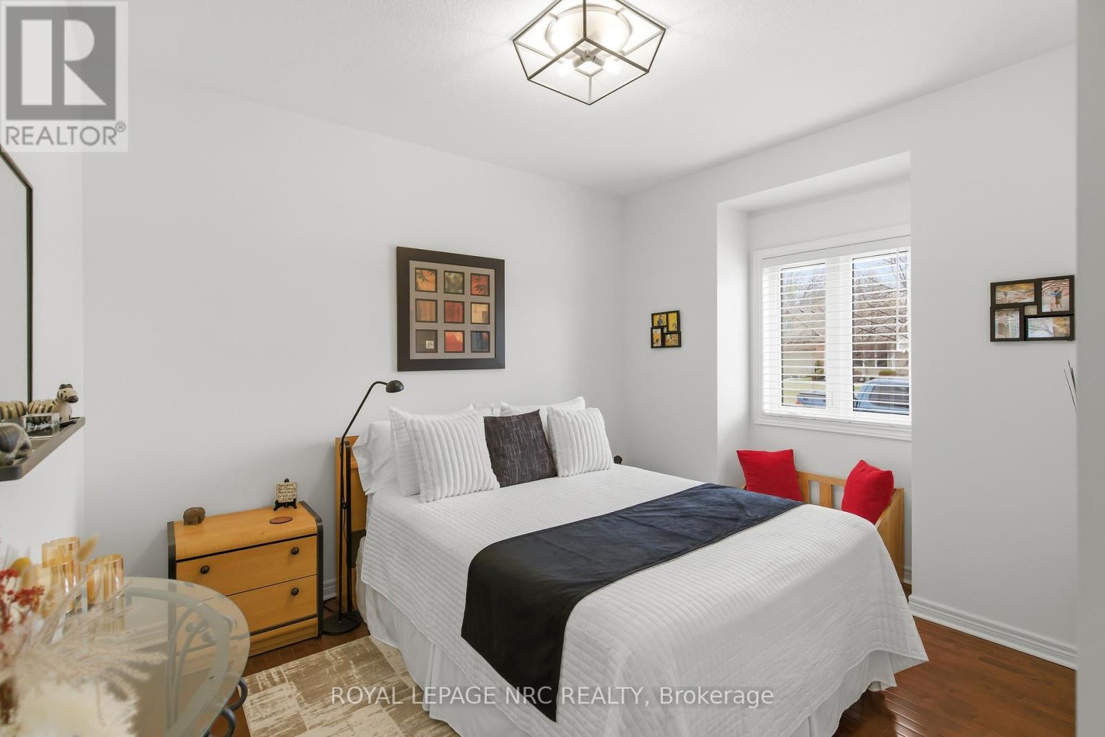 












165 COLBECK DRIVE

,
Welland (Coyle Creek),




Ontario
L3C7M1

