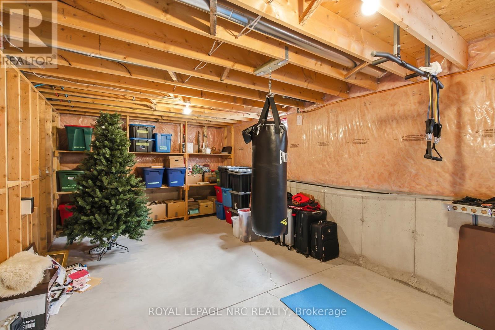 












165 COLBECK DRIVE

,
Welland (Coyle Creek),




Ontario
L3C7M1

