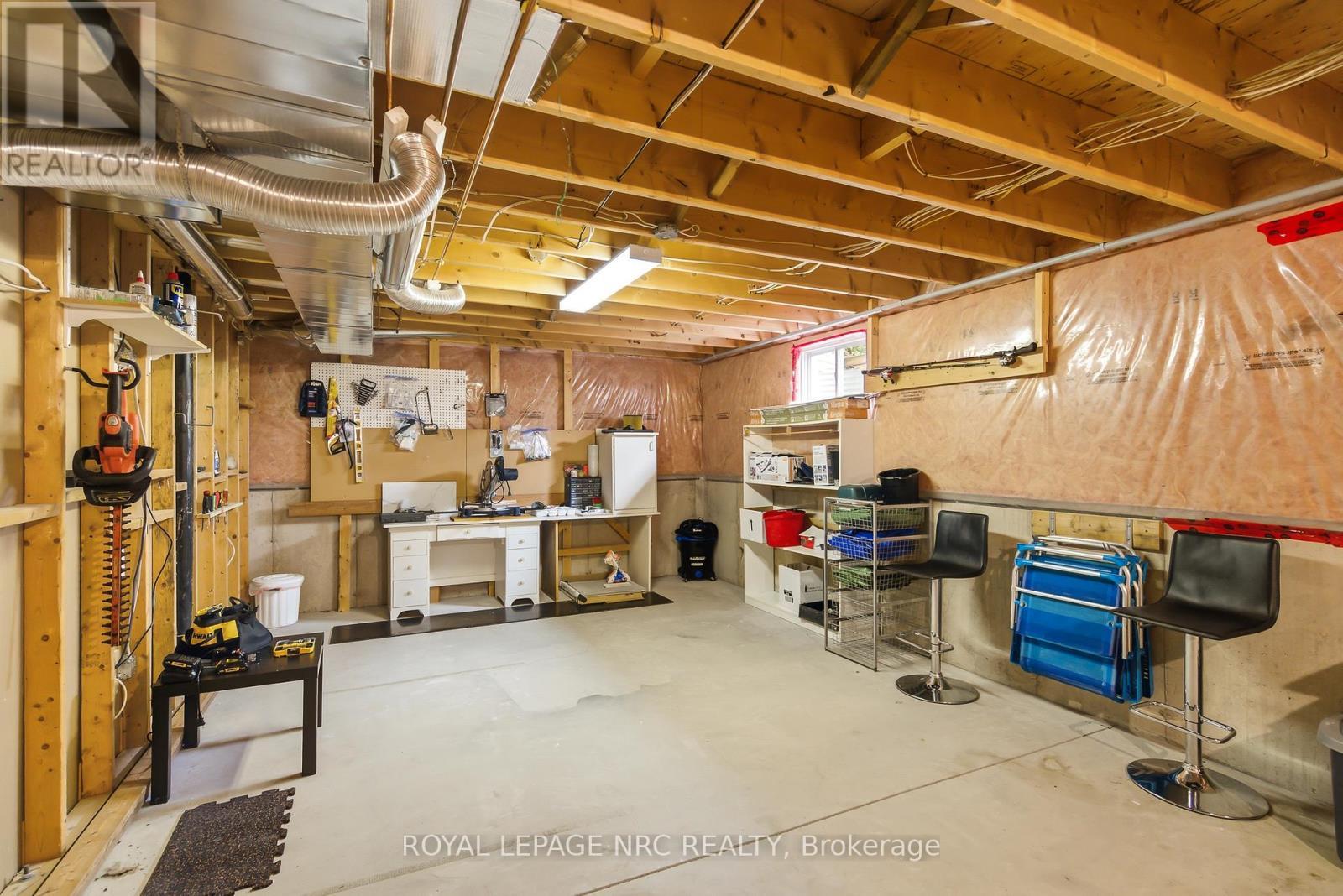 












165 COLBECK DRIVE

,
Welland (Coyle Creek),




Ontario
L3C7M1

