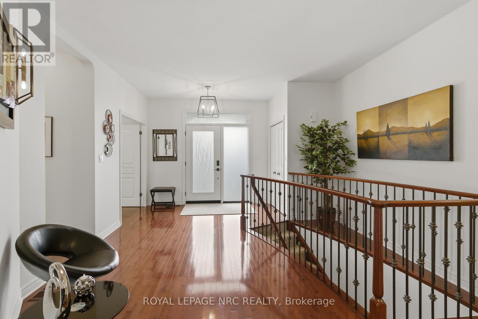 












165 COLBECK DRIVE

,
Welland (Coyle Creek),




Ontario
L3C7M1

